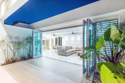 Air Master Air Master Multi-Folding (Bi-Fold) Door