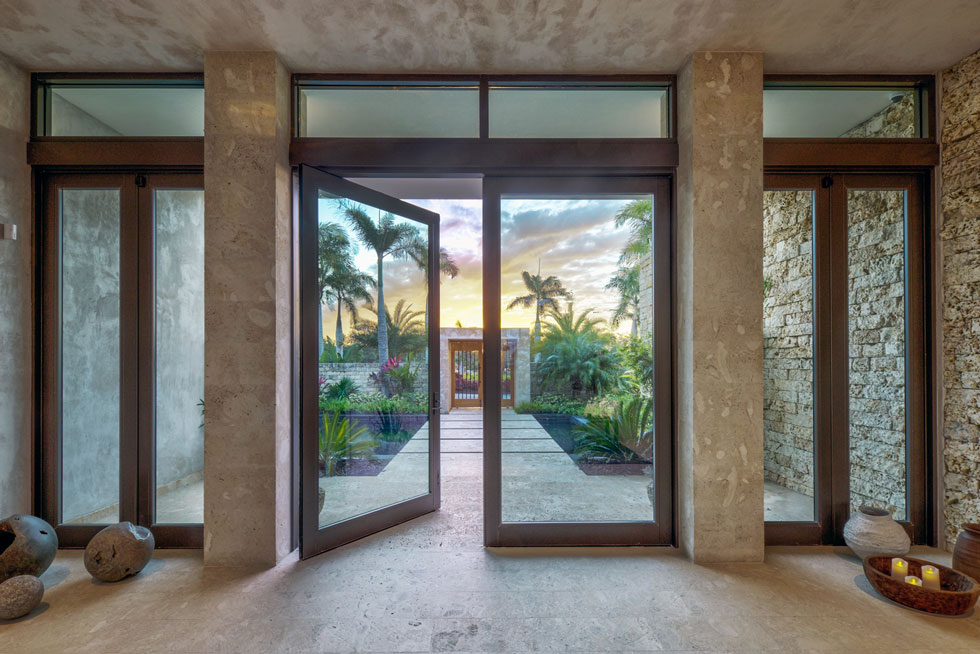 Air Master Pivot Door