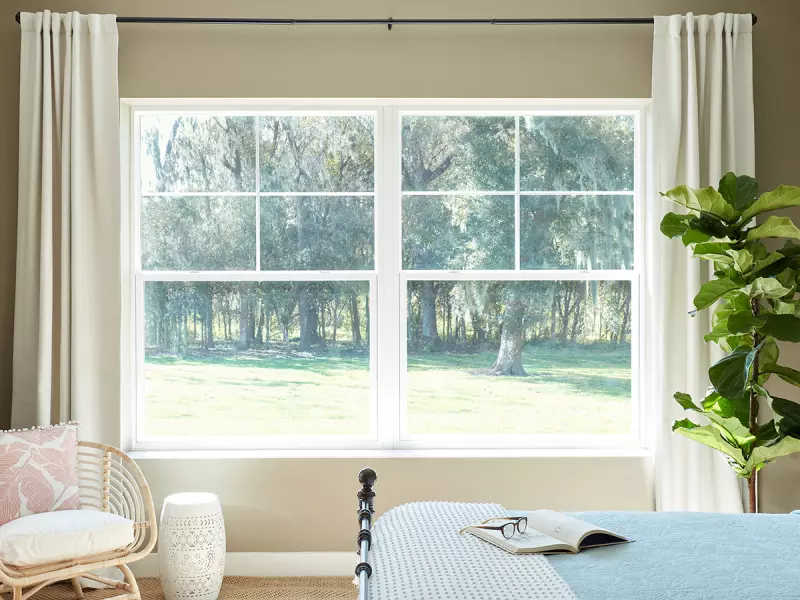 stormstrong single hung bedroom