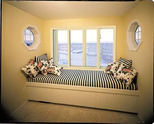 EAS 143 Series Horizontal Roller Vinyl