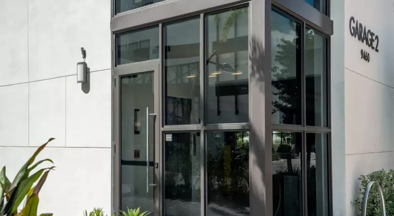 Eco-Guard 800 Storefront Door