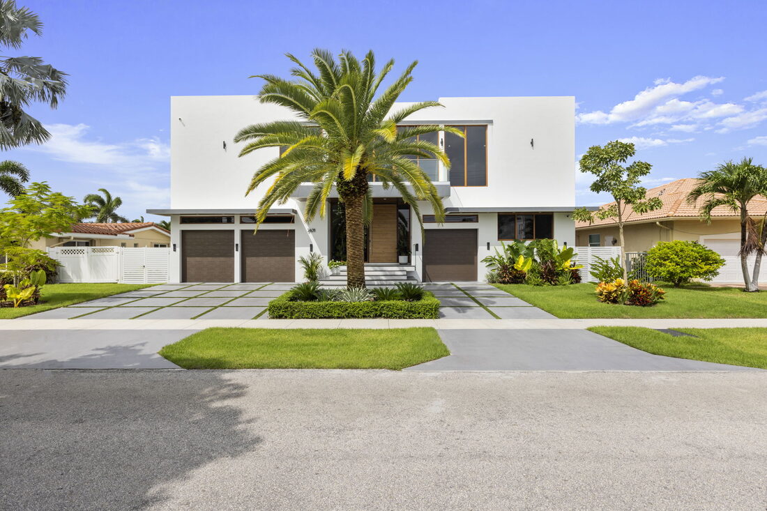 ES Windows impact windows on a modern Lighthouse Point, Florida home