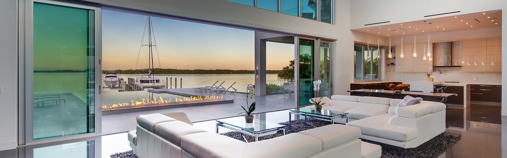 WinDoor 8100 Sliding Glass Door