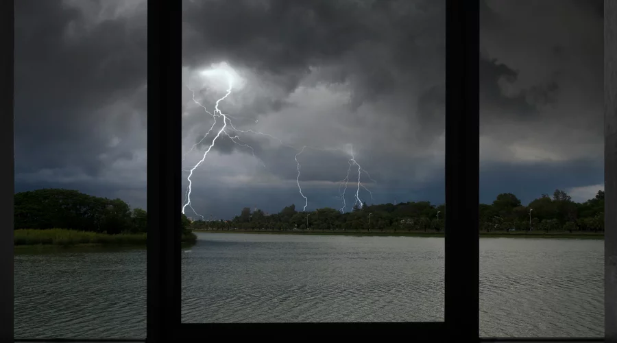 Hurricane Windows vs Impact Windows: Clearing Up the Most Common Impact Window Terminology Confusion