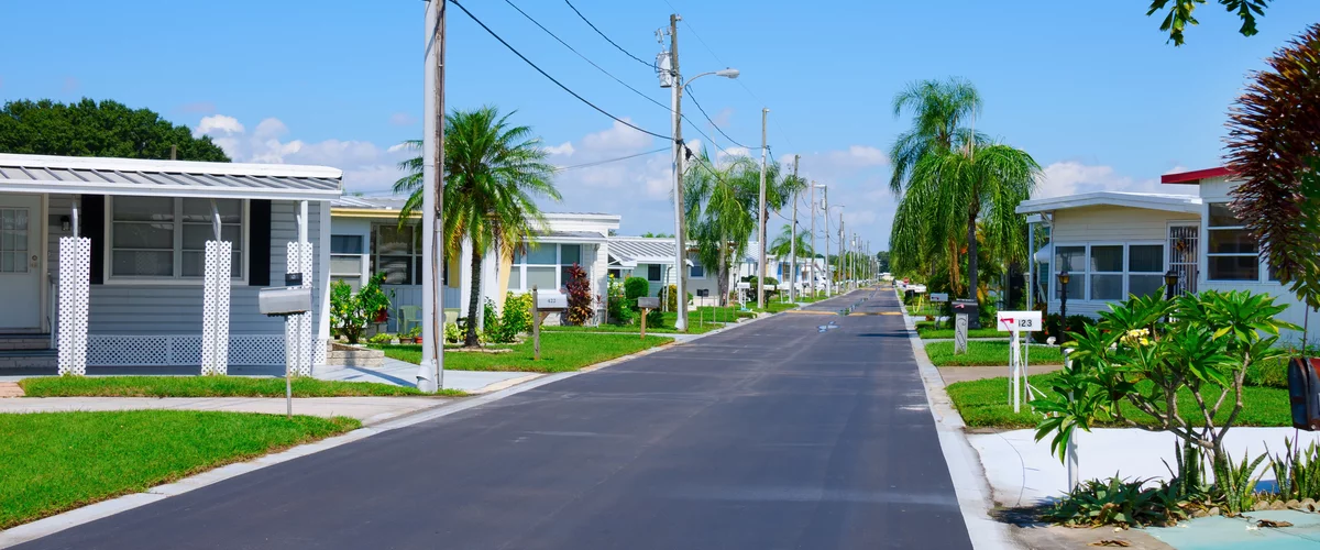 Storm Windows for Mobile Homes in Florida: What Works on a HUD-Code Home