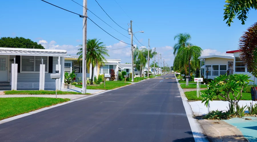 Storm Windows for Mobile Homes in Florida: What Works on a HUD-Code Home