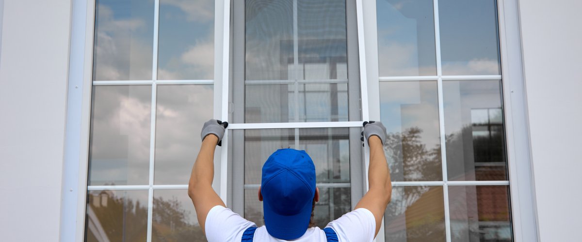 Choosing the Right Impact Window Manufacturer: Key Factors to Consider