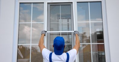Choosing the Right Impact Window Manufacturer: Key Factors to Consider